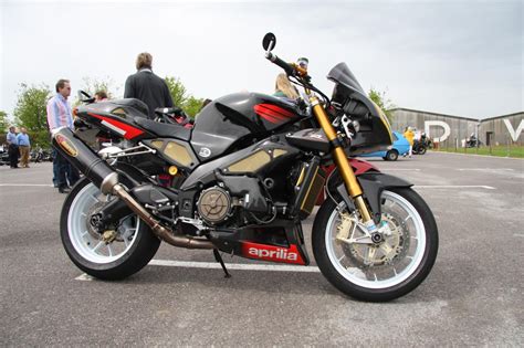 Aprilia Tuono R Factory Moto Zombdrive