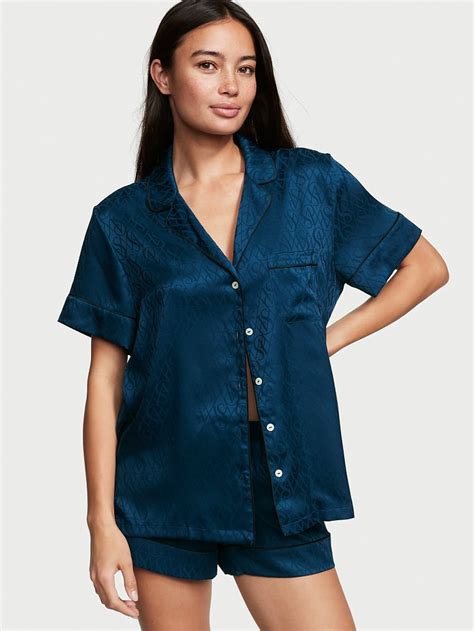 Ensemble Pyjama Court En Satin PYJAMAS ET LINGERIE Victoria S Secret Site Officiel Pour La