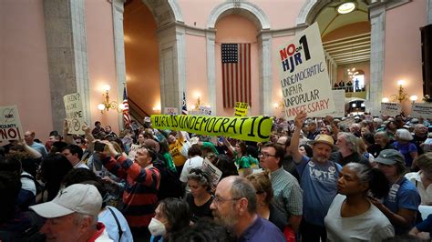 Historical Archives: The Atlanta Constitution Issue 113 28