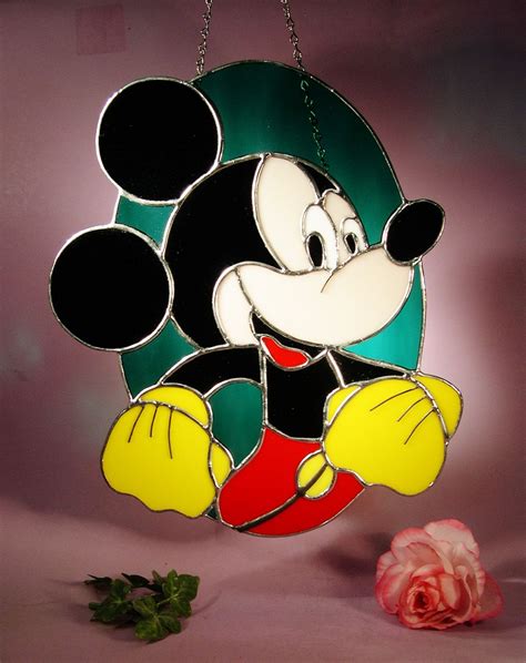 Stained Glass Mickey Mouse 398 Etsy Nederland Disney Stained Glass Stained Glass Stained