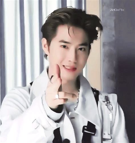 Suho Love Shot