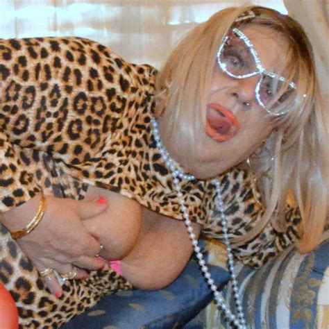 Red Sissy Whore And Slut Shemale Bbw Amateur Porn Feat Gio Calda Xhamster