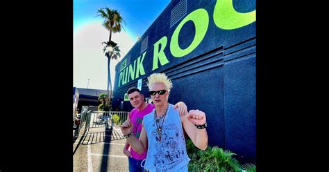 Brothers Of Brazil Recebem Homenagem No Museu Do Punk Rock De Las Vegas