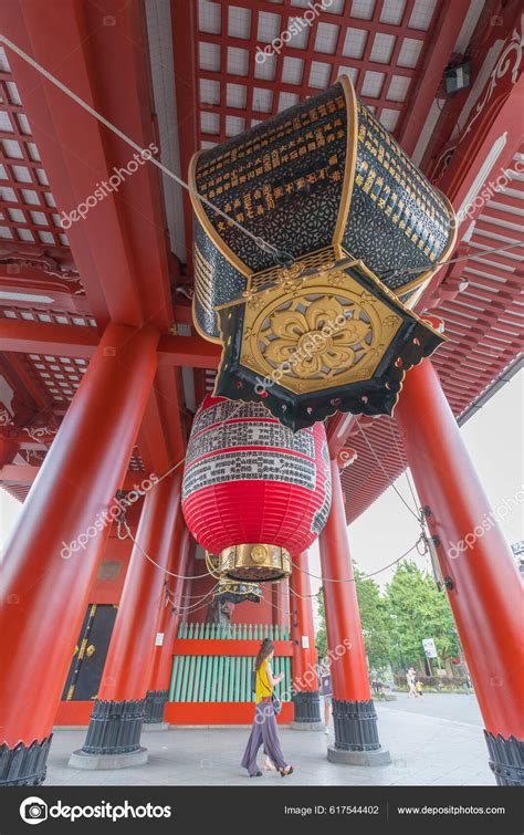 Famous Sensoji Temple Japanese Architecture – Stock Editorial Photo ...