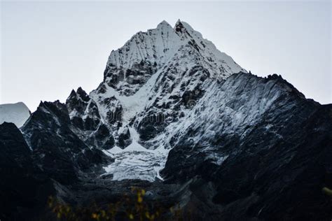 Mount Everest and Kathmandu Stock Image - Image of september, grass ...