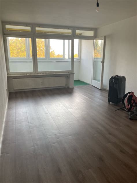 Gro Es Wg Zimmer Mit Loggia Ruhige Zentrale Lage Am Westkreuz