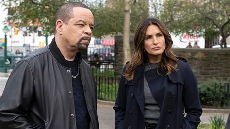 Law And Order Svu Announces Major Cast Update For Season 26 Hello