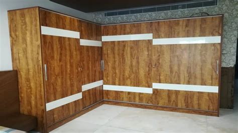 4 Doors 10 Feet Wooden Bedroom Wardrobe With Locker At Rs 40000 Sq Ft