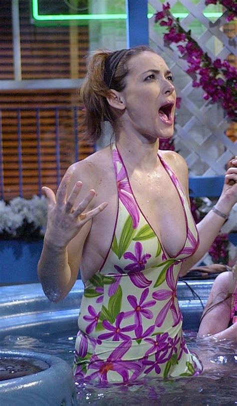 8 Hot Sexy New Winona Ryder Bikini Pics