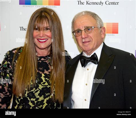 Irving azoff eagles hi-res stock photography and images - Alamy