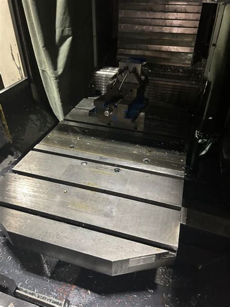 Hwacheon Vesta D Vertical Machining Center With Pallet Changer