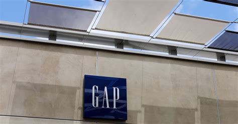 Gap to sell stores in France, Italy to cut costs in Europe | Reuters