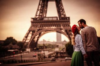 10 Famous French Love Songs to Set the Mood | LoveToKnow