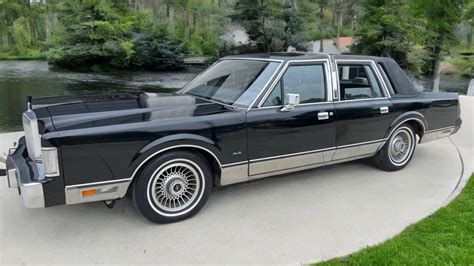 1987 Lincoln Town Car Cartier Edition for Sale at Auction - Mecum Auctions