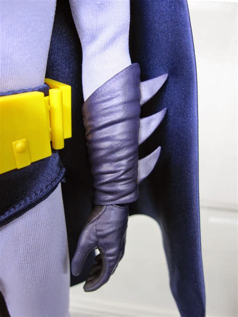 TekSushi™: Hot Toys 1966 Batman and Robin review by Kool Kollectibles