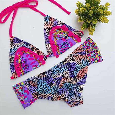 Traje de baño aplicaciones fucsias Talla S Bikini Somos Coquetas