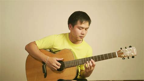 เล่นกีต้าร์ ถ้าเขาจะรัก ยืนเฉยๆเขาก็รัก First Anuwat Fingerstyle