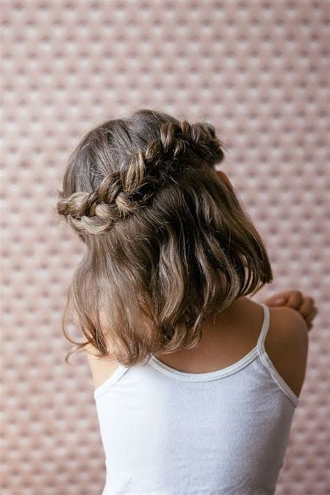 Coiffure Petite Fille Avec Tresse 40 Coiffures De Petite Fille Qui