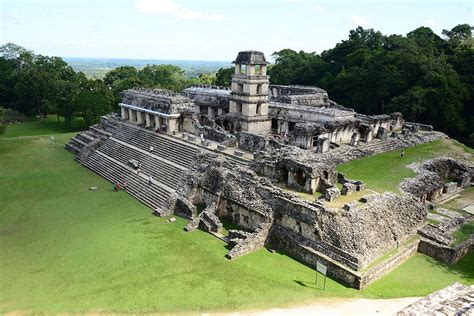 Alistan trabajos de conservación en el Palacio y la Tumba de Pakal en