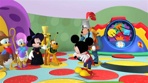 Mickey Mouse Clubhouse: Mickey's Treat - Disney Junior Halloween (Season 2, Episode 2) - Apple TV