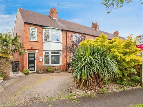 2 Bed End Terrace House For Sale In Oakwood Avenue Wakefield Wf2 £