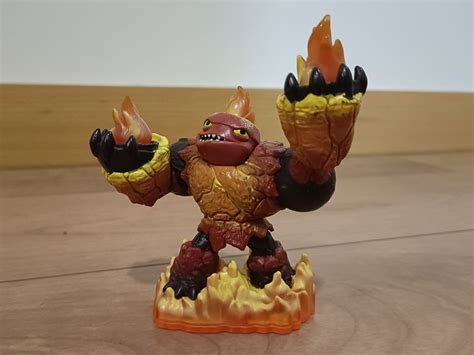 Skylanders Giant Hot Head monstro fogo Vagos E Santo António OLX Portugal