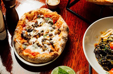 Pizza Farro Windsor Reviewed Urban List Melbourne