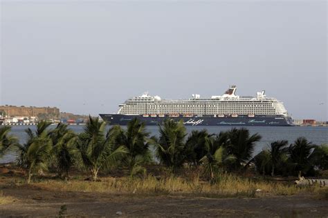 Vis O Navios De Cruzeiro Levaram Quase Turistas S Ilhas De