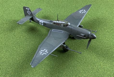 Stuka Group Build – Greenshirt Modeler