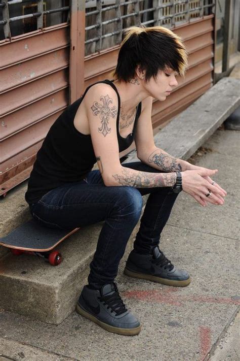 Best Images About My Favorite Sexy Lesbian Haircuts And Ideas To Look More Attractive As A Bi