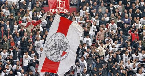 Ajax Supporters Gewaarschuwd Ik Zal Zelfs In De Ajaxfanatics