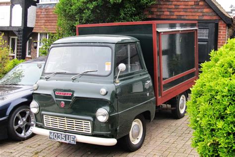 Vintage And Classic Car Spotting In Streets Of London Ford Thames 15 400e