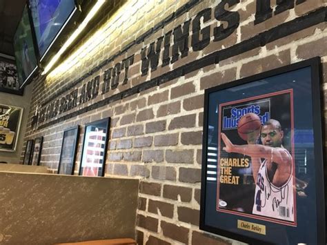 Buffalo Wild Wings Updated September 2024 19 Photos And 16 Reviews