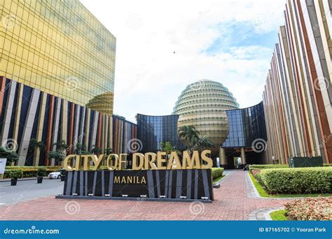 City of Dreams in Manila editorial photography. Image of dreamshotel ...