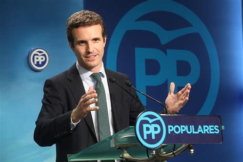 España Líder Del Pp Pide Paga Extra Para Sanitarios