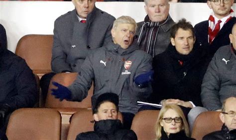 Arsenal Fans Demand Club Sack Arsene Wenger After Shocking Fa Cup Exit