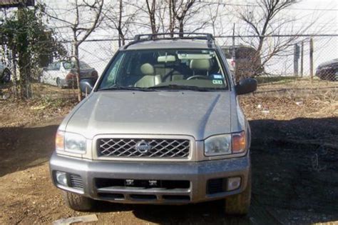 Find Used 2000 Nissan Pathfinder SE Sport Utility 4 Door 3 3L In Fort