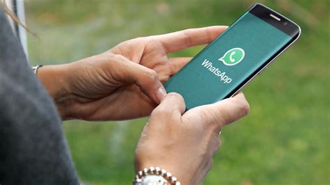 Esta es la función que debes desactivar de WhatsApp para evitar las