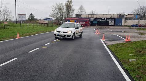 Poligonske radnje vožnja unazad sa promenom saobraćajne trake A Š MiS