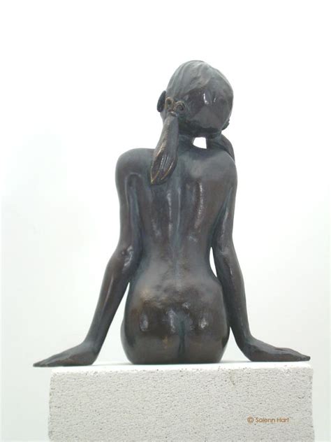 Statue R Sine Femme Nue Assise Au Bord