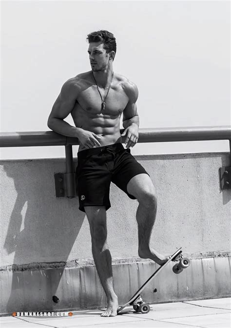 Damn He S Hot DAMN HES HOT Follow For Multiple Daily Pics Of