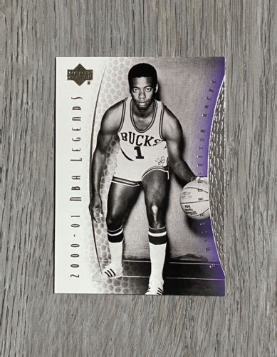 2000 01 NBA Upper Deck Legends Oscar Robertson 89 Milwaukee