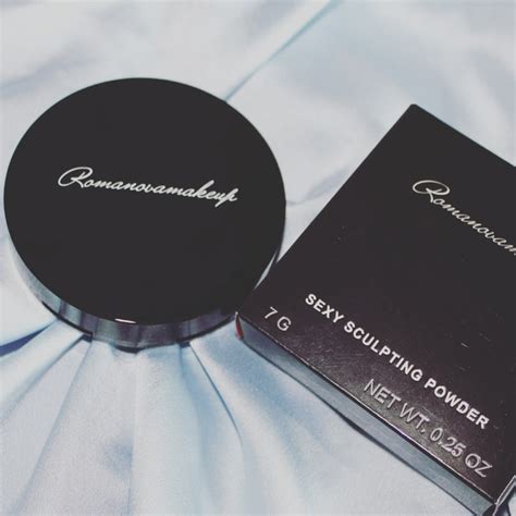 Сухой скульптор от @romanovamakeup_usa воздушный. Идеальный продукт ...