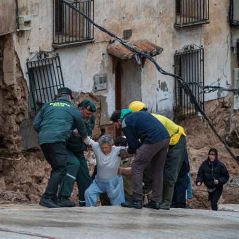 La Dana Si Abbatte Su Valencia In 8 Ore La Pioggia Di Un Anno Almeno