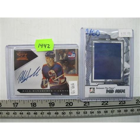 2 HOCKEY CARDS, PATRICK ROY & DALE HAWERCHUK