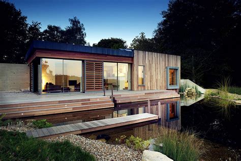 Tranquil Forest House With a Sustainable Modern Design in the UK