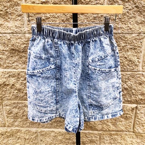 Vintage S High Waisted Acid Wash Shorts Chic Gem