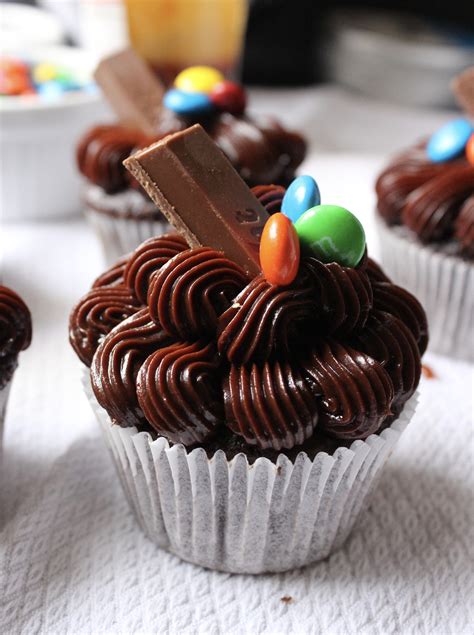 Chocolate Candy Cupcakes