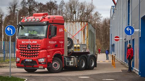 VERLAGERUNG EINER PRODUKTIONSSTÄTTE SCHOLPP Kran Transport GmbH