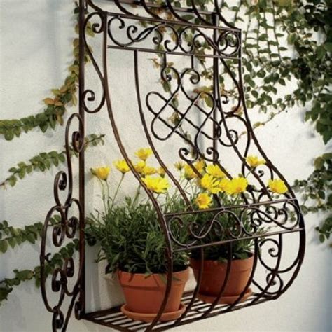 Metal Wall Mount Decorative Planter Outdoor Lawn Garden Decoration Flower Pot Metal Wall